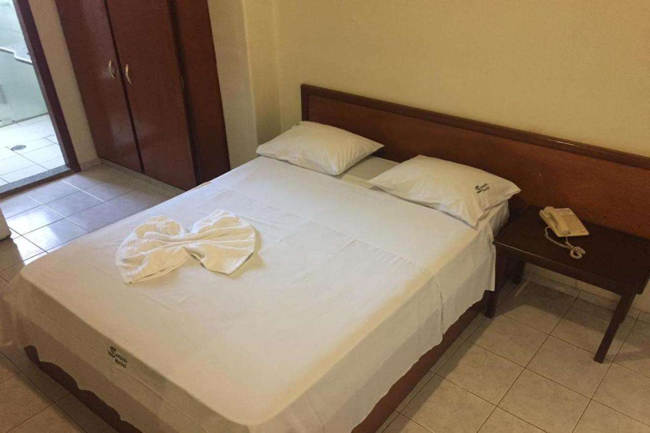 Oyo Hotel Sampaio Itumbiara Dış mekan fotoğraf